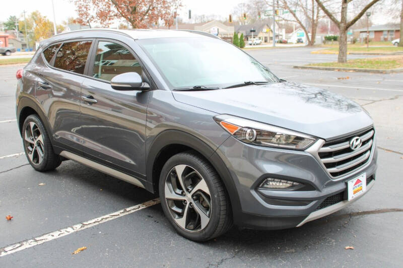 2017 Hyundai Tucson for sale at Auto House Superstore in Terre Haute IN