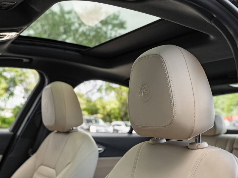 2023 Alfa Romeo Giulia Ti Lusso