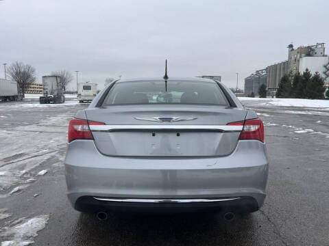 2013 Chrysler 200 Limited
