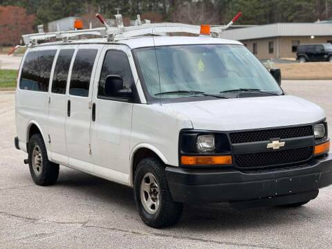2005 Chevrolet Express for sale at Two Brothers Auto Sales in Loganville GA