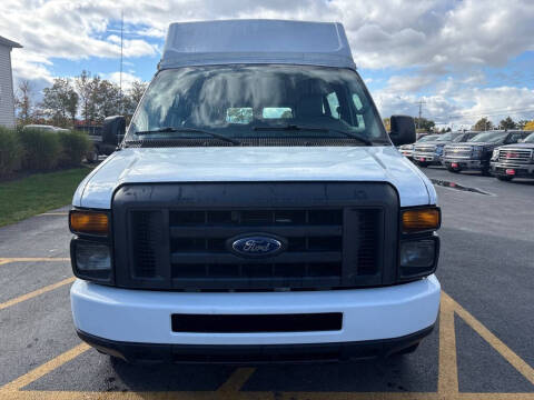 2013 Ford E-Series E-350 SD