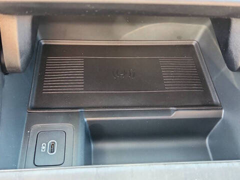 2026 Land Rover Range Rover Velar P400 Autobiography