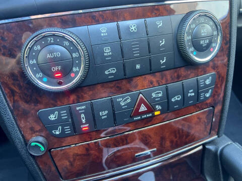 2011 Mercedes-Benz GL-Class GL 550 4MATIC