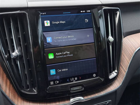 2022 Volvo XC60 B5 Momentum