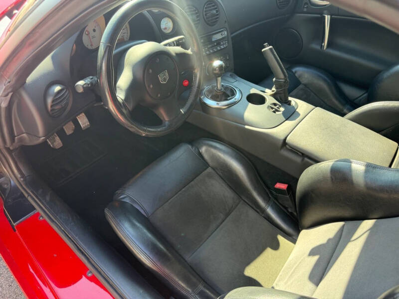 2004 Dodge Viper SRT-10