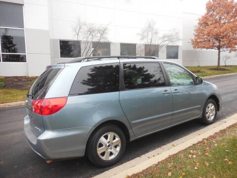 2008 Toyota Sienna LE 7-Passenger