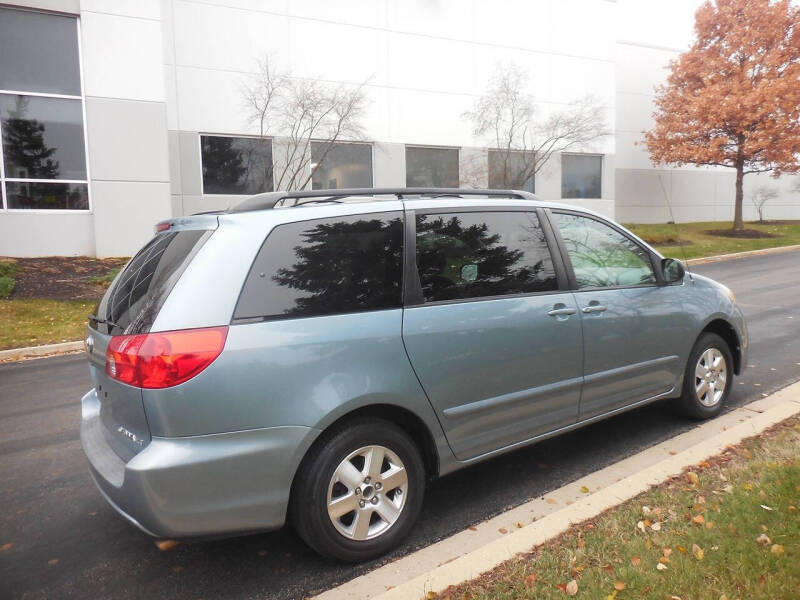 2008 Toyota Sienna LE 7-Passenger