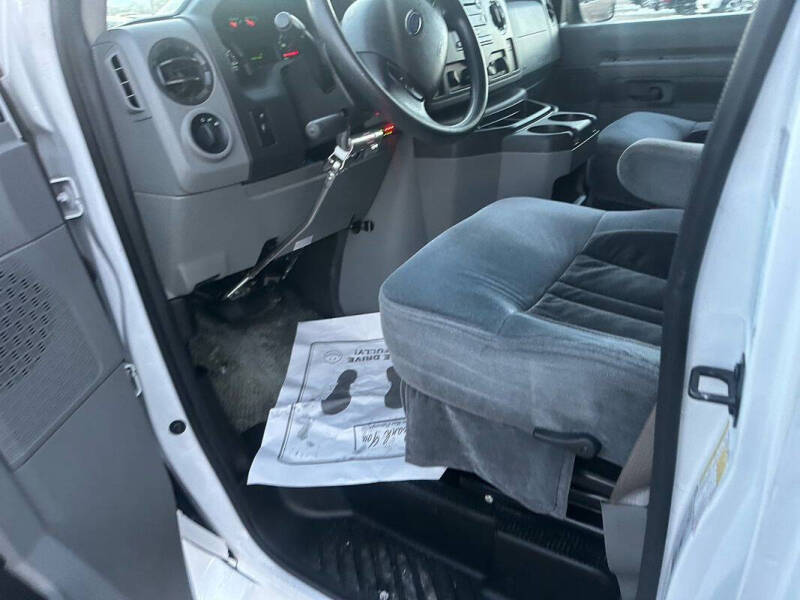 2010 Ford E-Series E-150