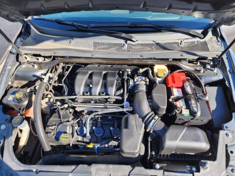 2015 Ford Taurus SEL