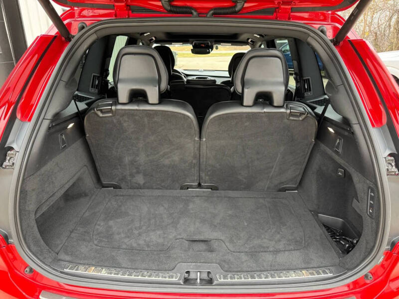 2017 Volvo XC90 T6 R-Design