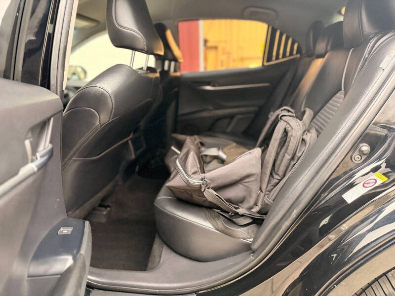 2018 Toyota Camry SE