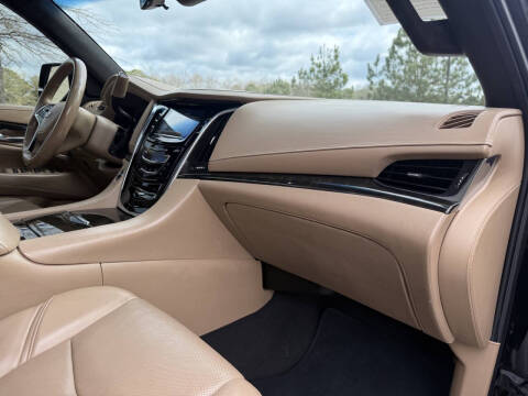 2019 Cadillac Escalade Platinum