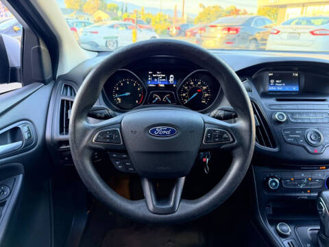 2017 Ford Focus SE