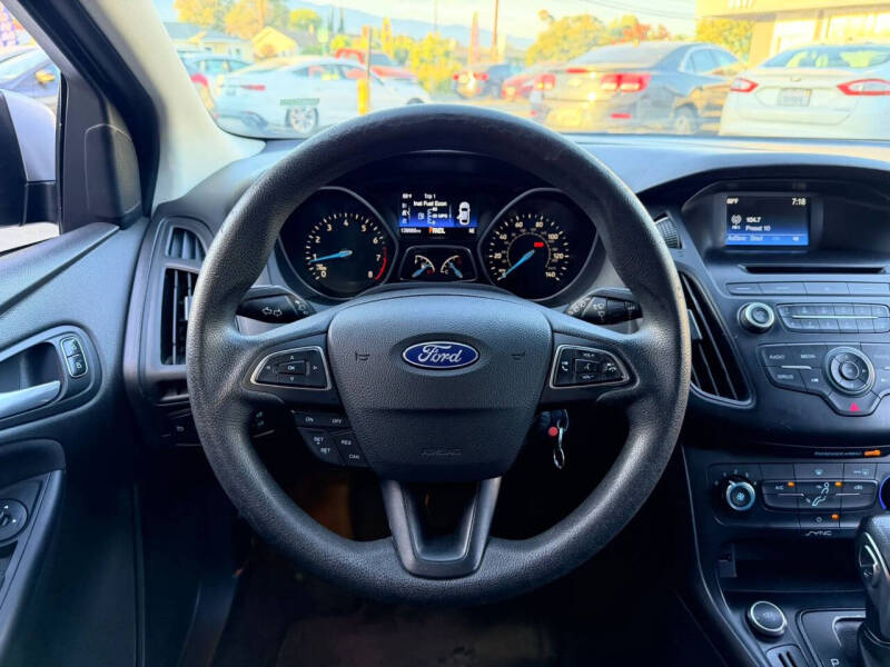 2017 Ford Focus SE