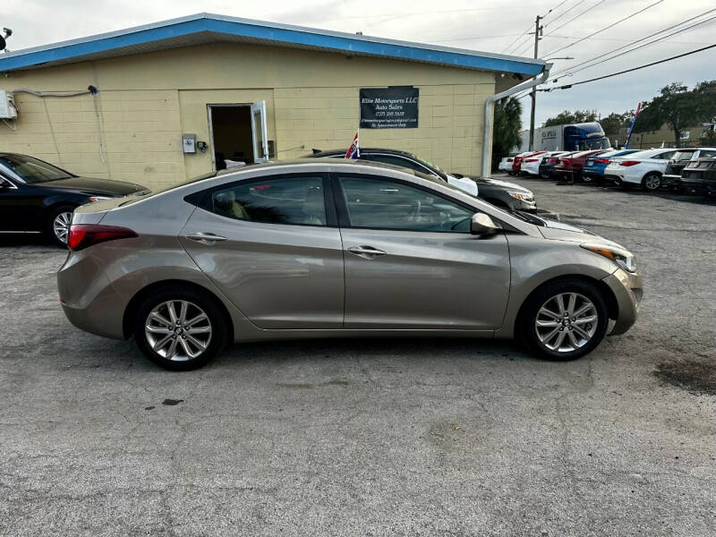 2016 Hyundai Elantra SE
