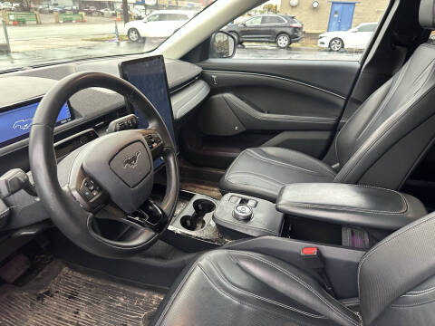 2022 Ford Mustang Mach-E Premium