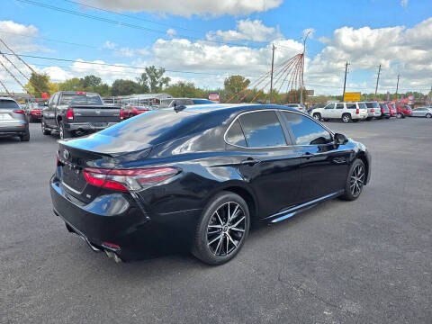 2022 Toyota Camry SE