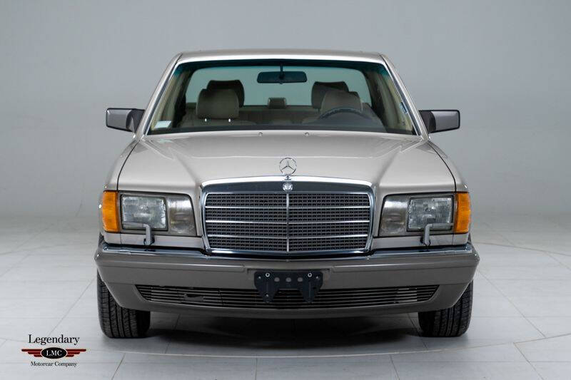1991 Mercedes-Benz 300-Class