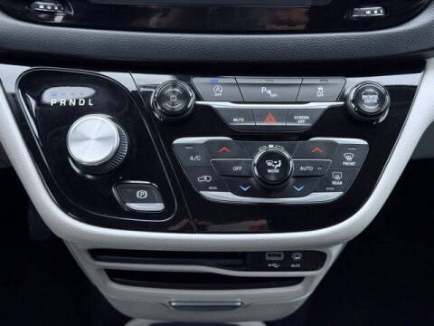 2018 Chrysler Pacifica Touring Plus
