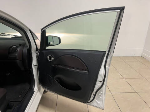 2012 Mitsubishi i-MiEV SE