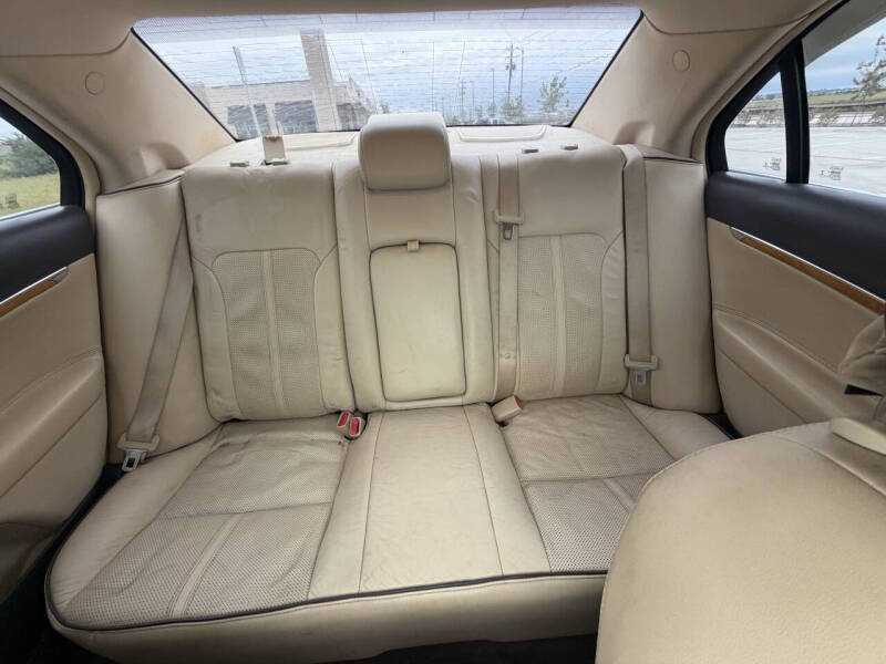 2012 Lincoln MKZ