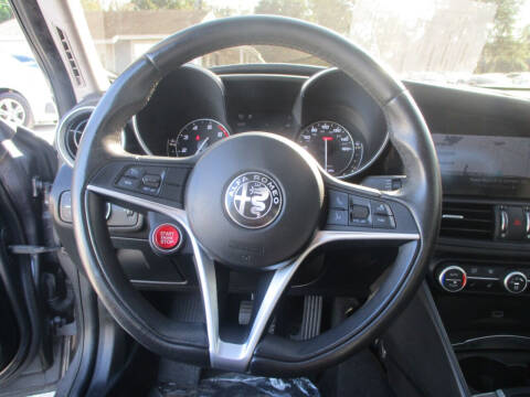 2017 Alfa Romeo Giulia Ti