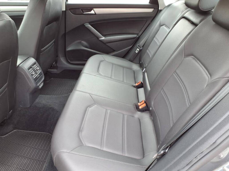 2022 Volkswagen Passat SE