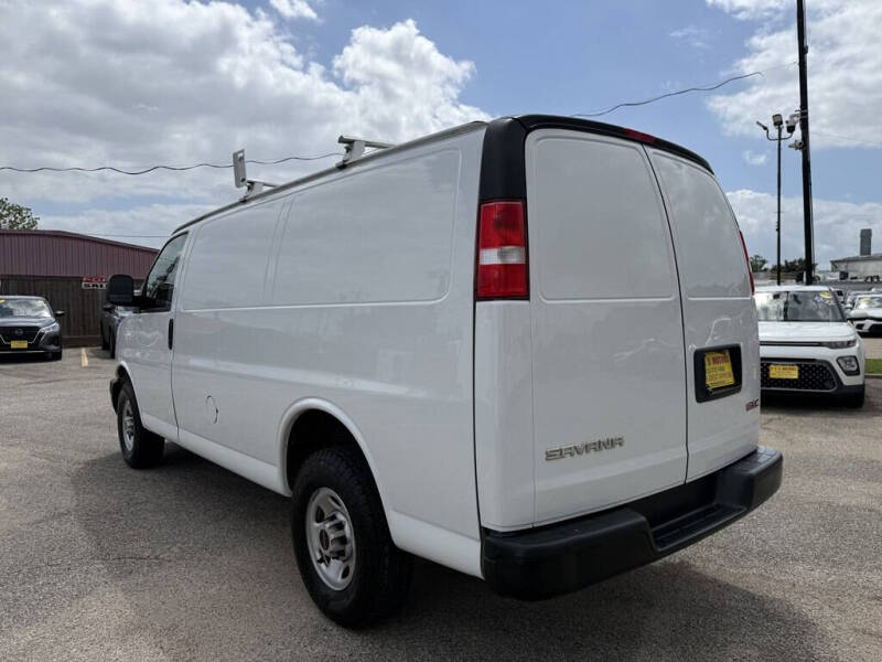 2023 GMC Savana 2500