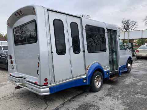 2007 Chevrolet Express Cutaway for sale at QUALITY AUTO SALES INC in Chicago IL