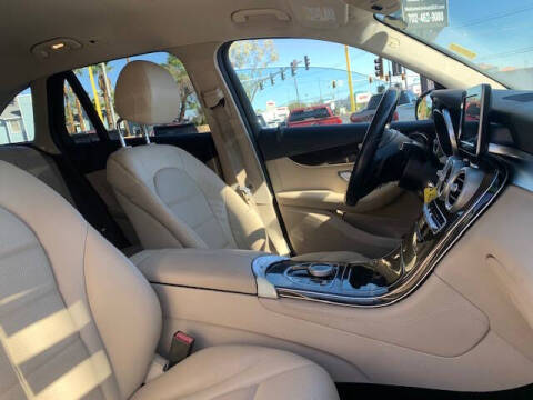 2017 Mercedes-Benz GLC GLC 300