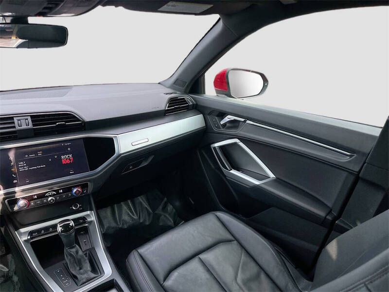 2019 Audi Q3 quattro Premium 45 TFSI