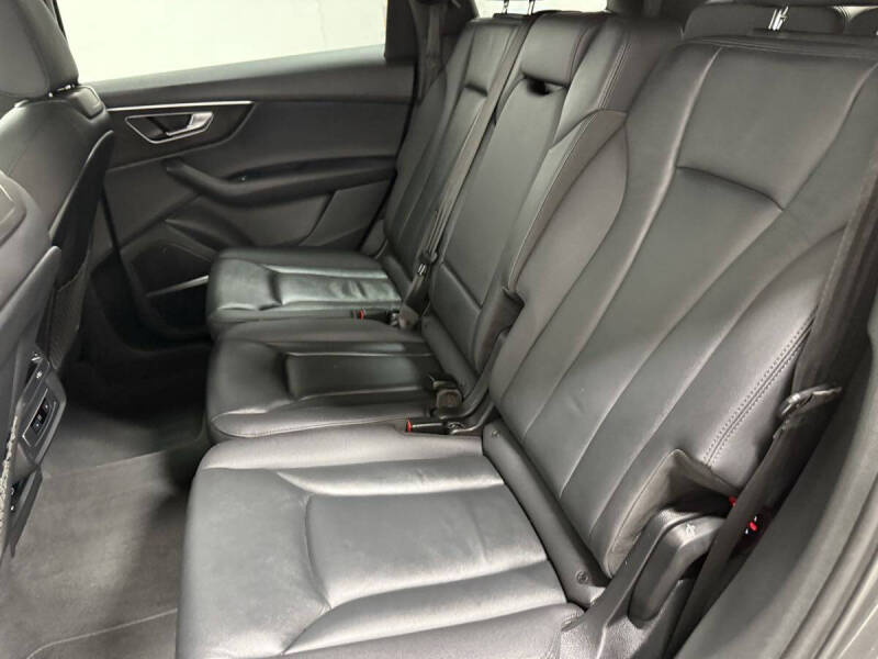 2021 Audi Q7 quattro Premium Plus 55 TFSI