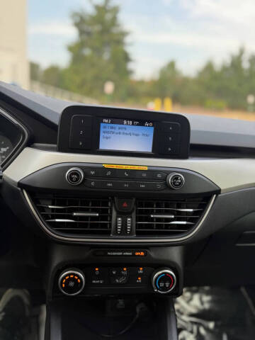 2022 Ford Escape S