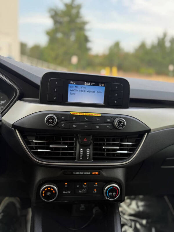 2022 Ford Escape S