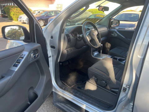 2010 Nissan Pathfinder S FE+