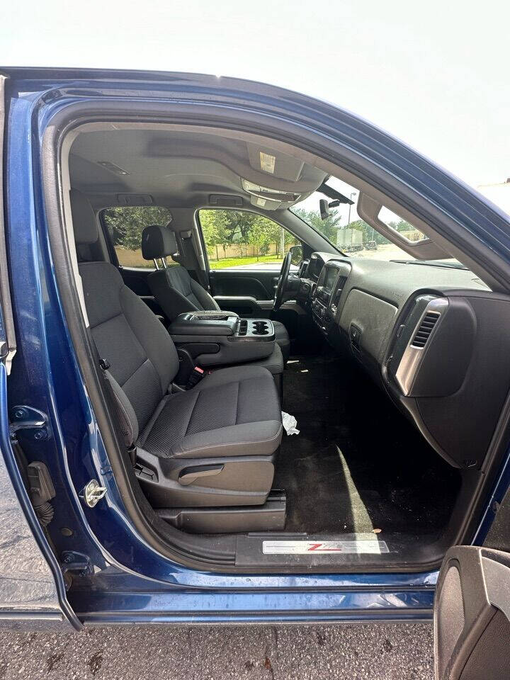 2016 CHEVROLET Silverado Pickup - $16,999
