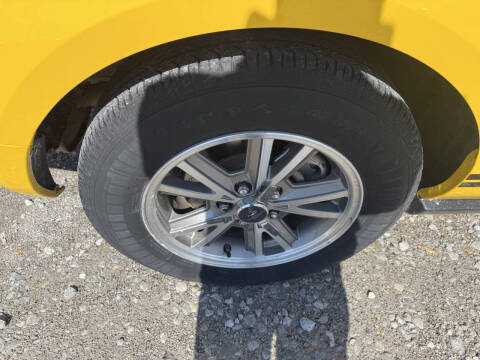 2005 Ford Mustang V6 Premium