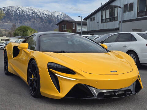 2023 McLaren Artura