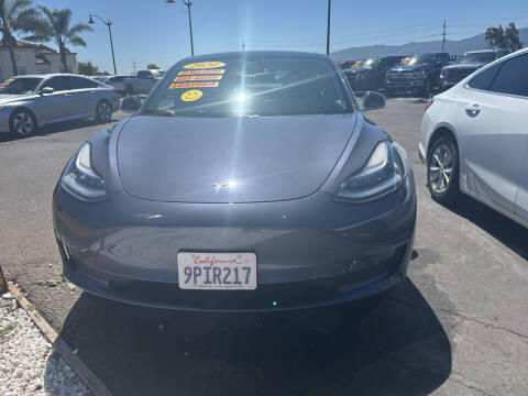 2020 Tesla Model 3 Standard Range Plus