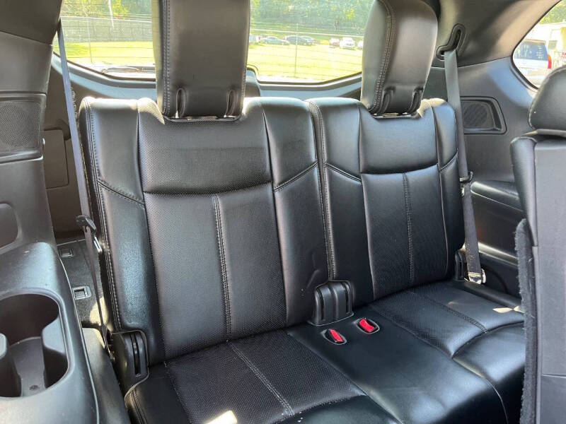 2017 Nissan Pathfinder Platinum