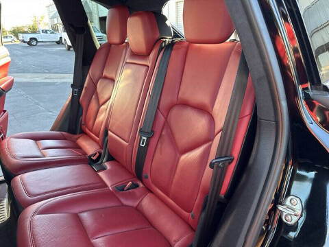 2016 Porsche Cayenne GTS