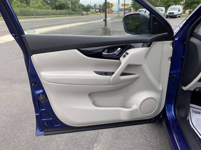 2020 Nissan Rogue Sport SV