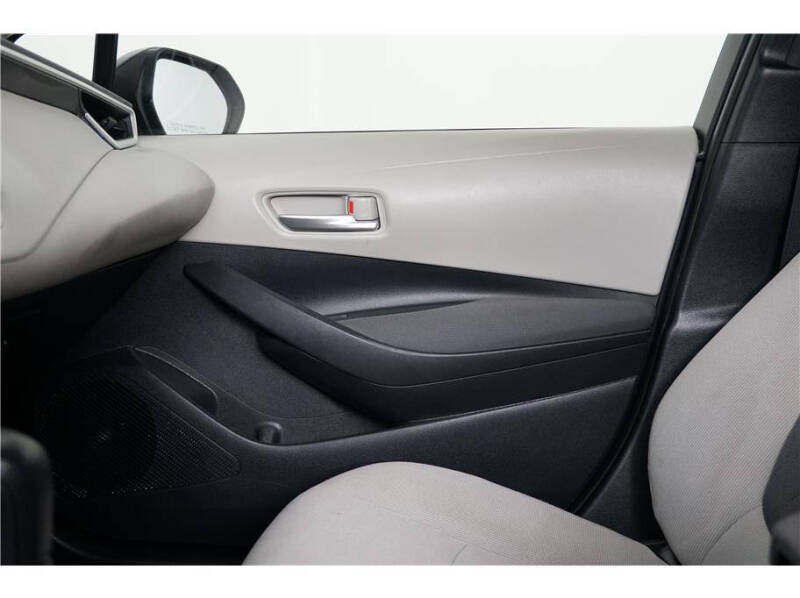 2020 Toyota Corolla Hybrid LE