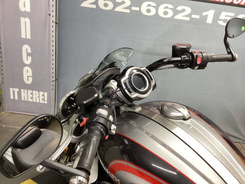 2022 Triumph Rocket 3 GT Silver Ice &amp; S