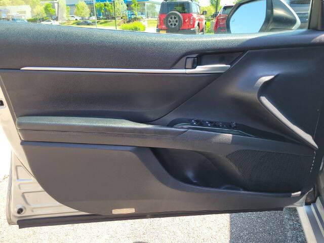 2019 Toyota Camry LE