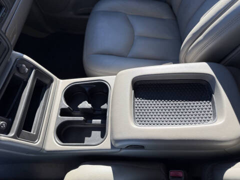 2004 GMC Yukon XL 1500 SLT