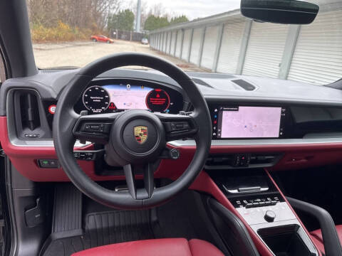 2024 Porsche Cayenne S