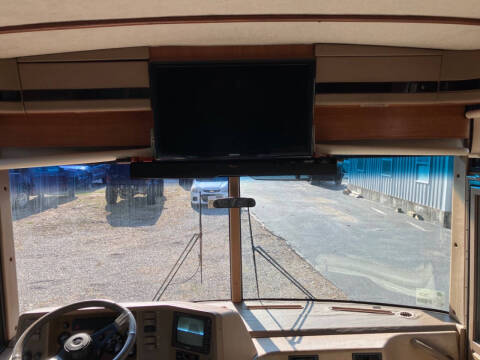 1999 Winnebago Ultimate Freedom