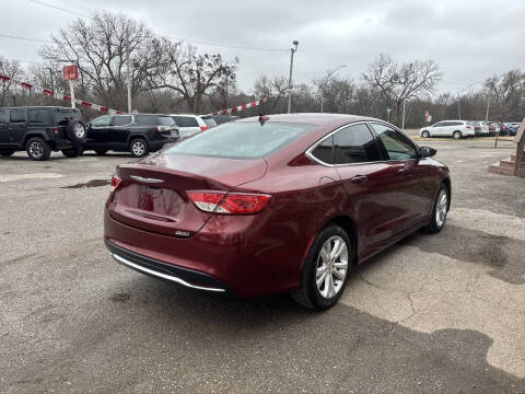 2017 Chrysler 200 Limited