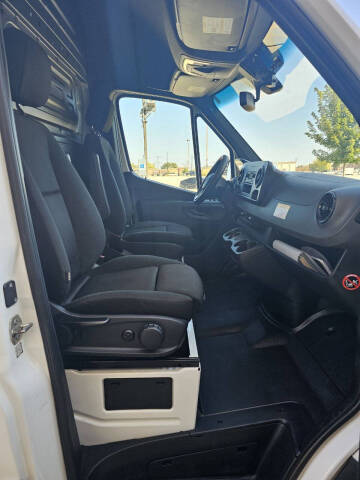 2019 Mercedes-Benz Sprinter 2500